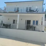 Krista * טרוגיר
